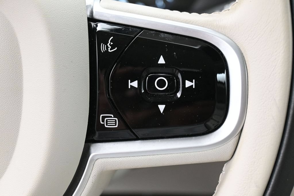 Used 2021 Volvo XC90 T6 Inscription w/ Advanced Package AWD/4WD image 19