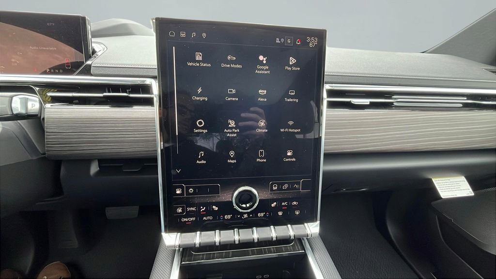 New 2024 GMC Sierra EV Denali image 24