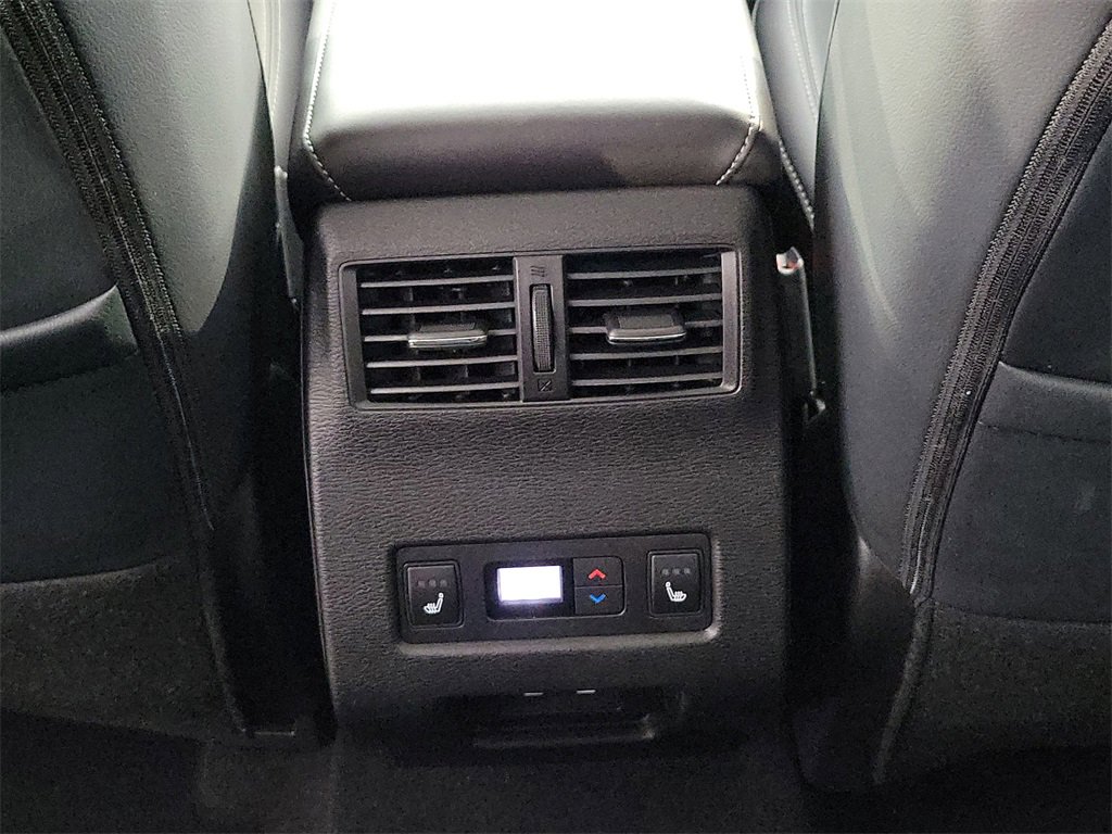 New 2025 Mitsubishi Outlander SEL image 11