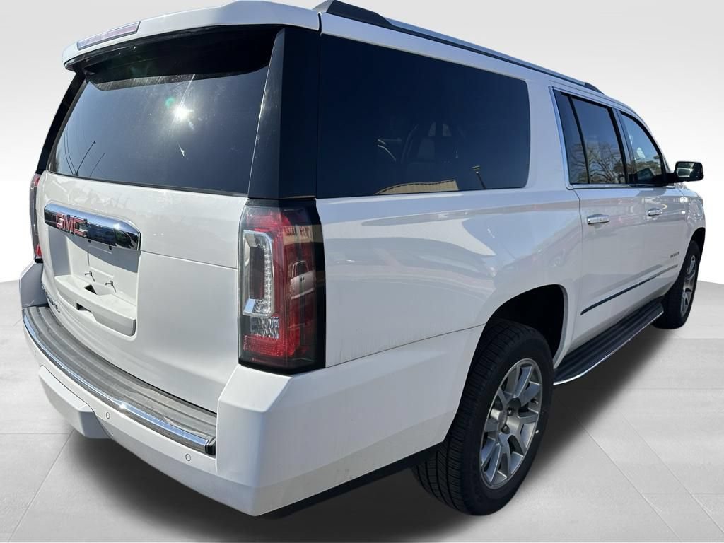Used 2019 GMC Yukon XL Denali RWD image 5