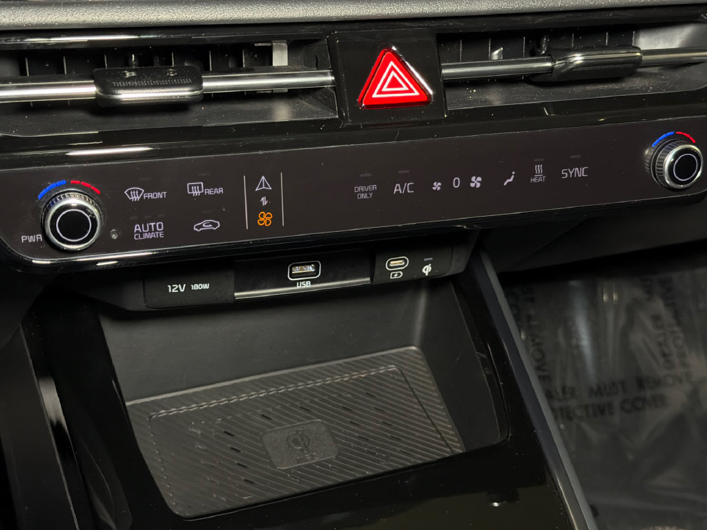 Certified 2023 Kia Niro Wave FWD image 33