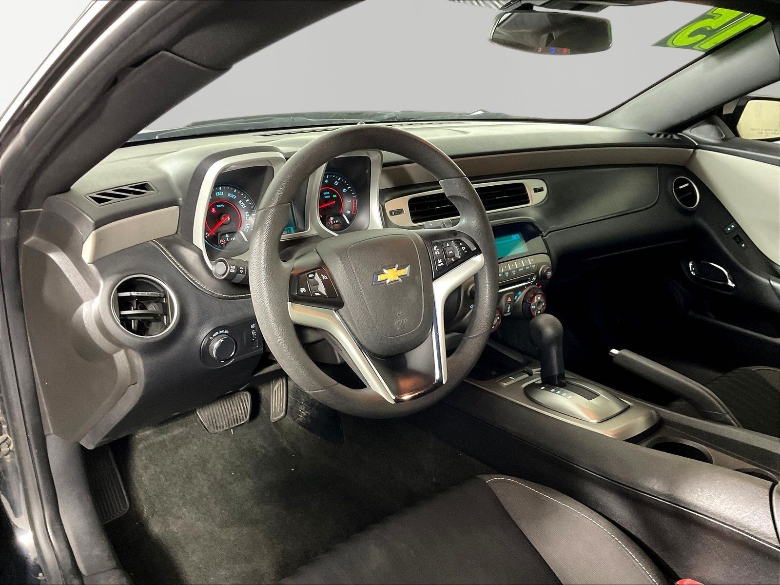 Used 2015 Chevrolet Camaro LS RWD image 15