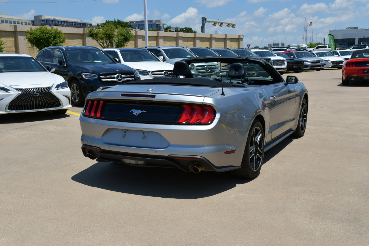 Used 2022 Ford Mustang Premium image 6