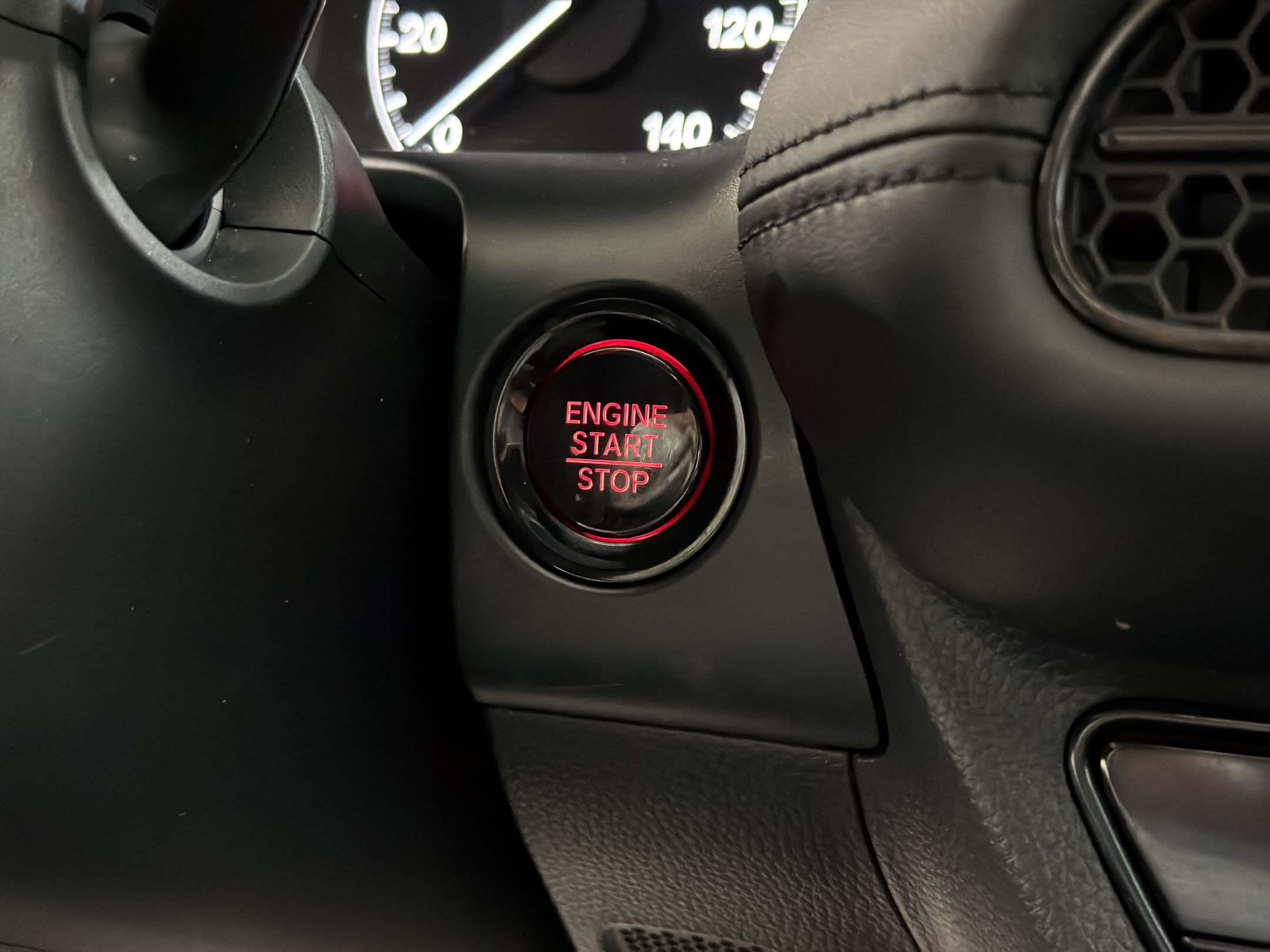 Certified 2025 Honda HR-V LX image 17