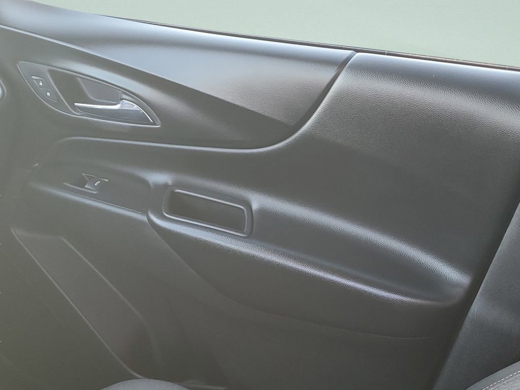 Used 2019 Chevrolet Equinox LT FWD image 13