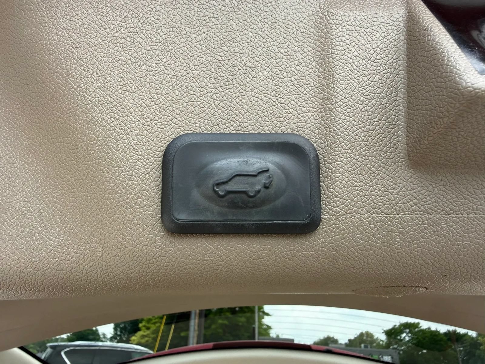 Used 2013 GMC Acadia Denali AWD/4WD image 16