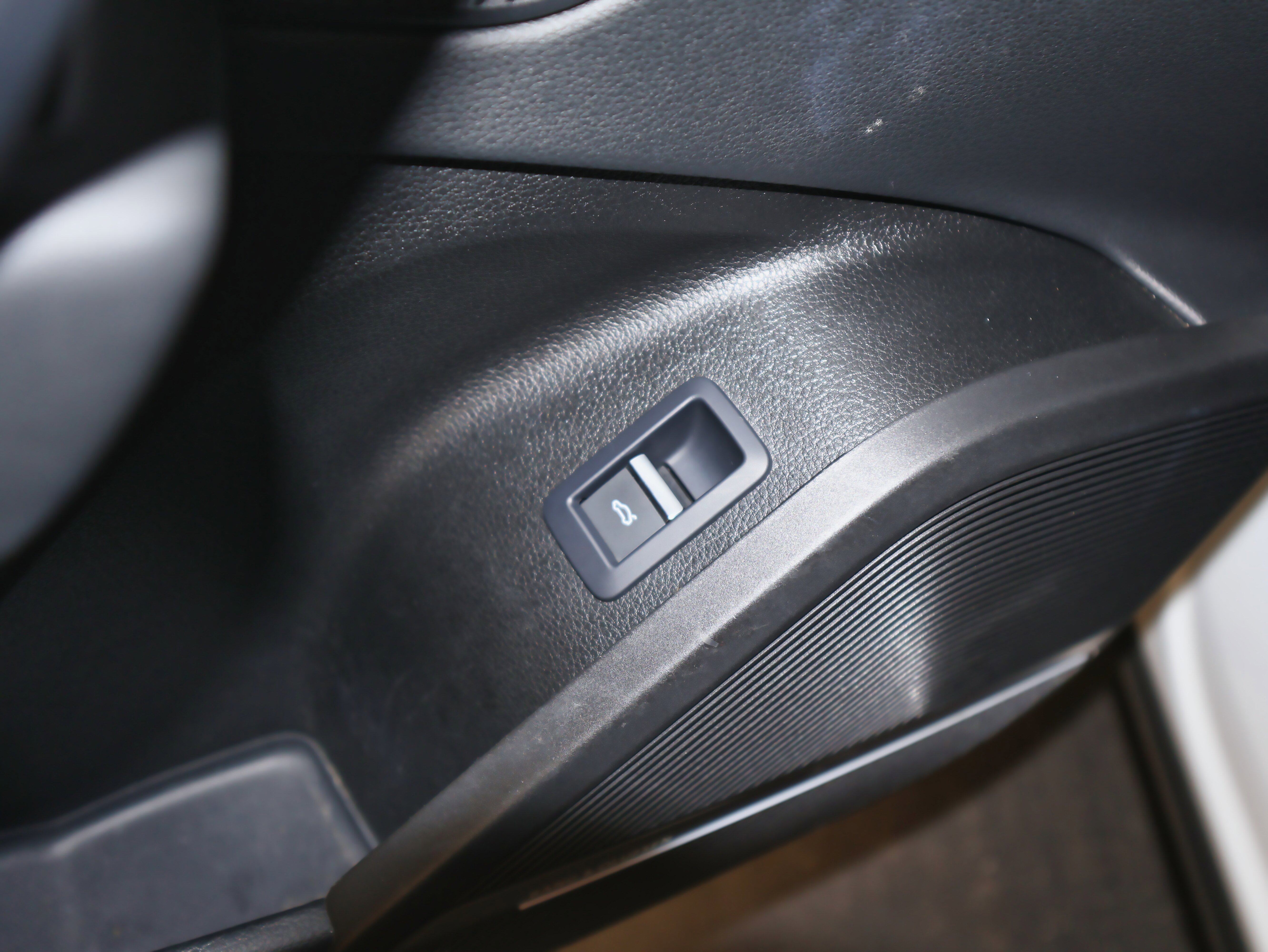 Used 2022 Audi SQ5 Premium Plus image 24