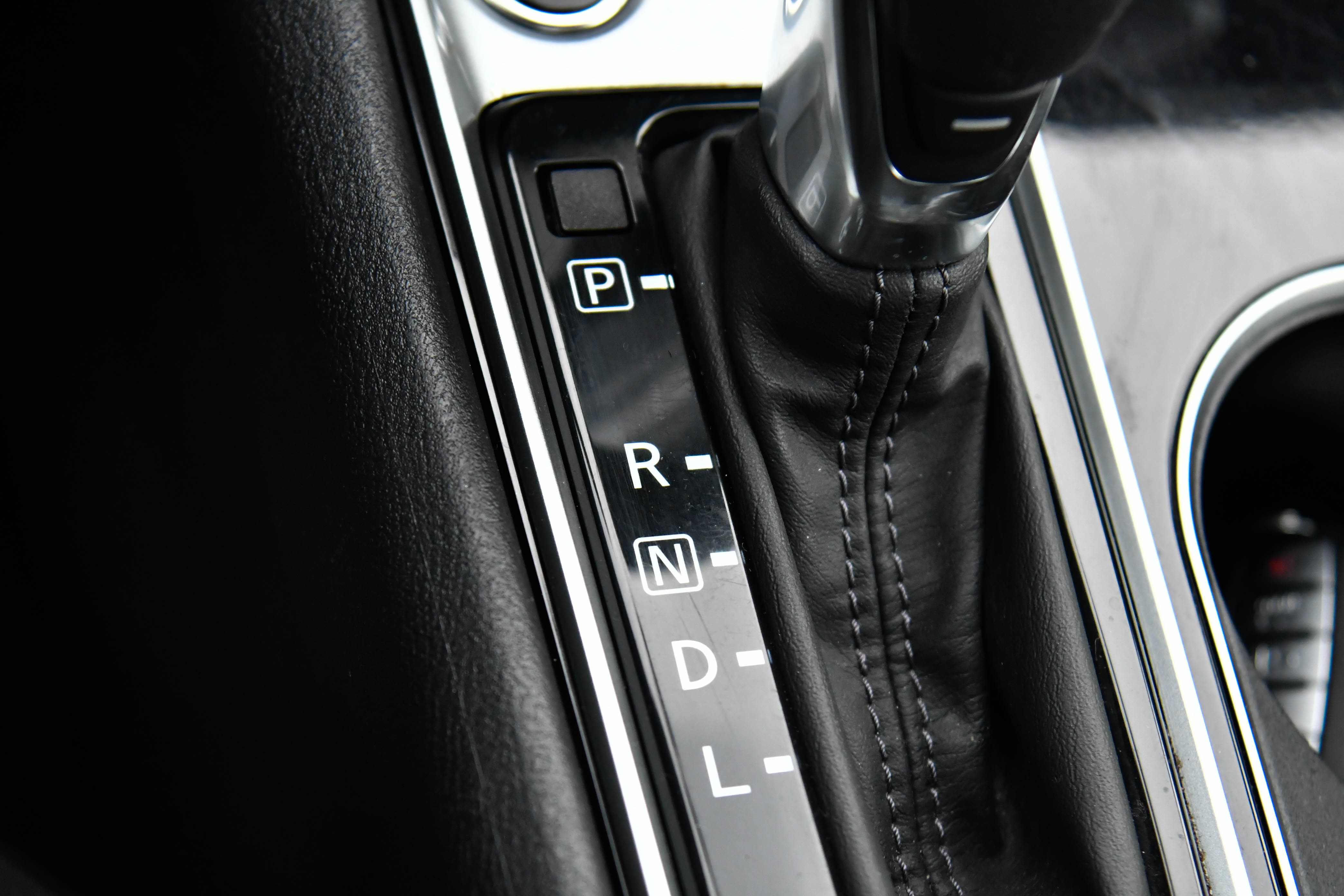 Used 2024 Nissan Altima 2.5 SV image 24