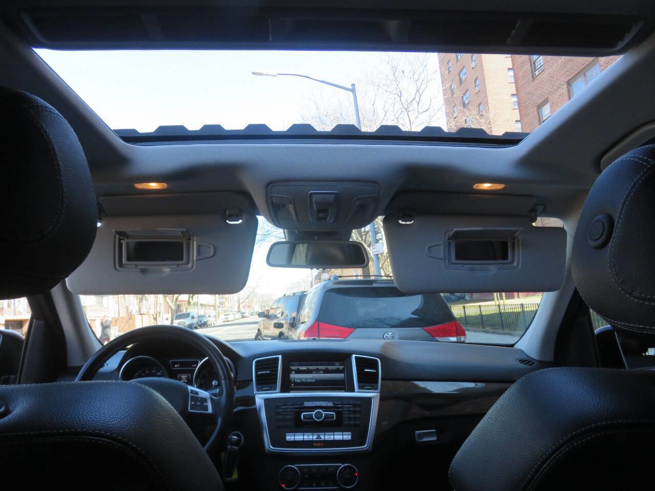 Used 2015 Mercedes-Benz ML 350 4MATIC image 13