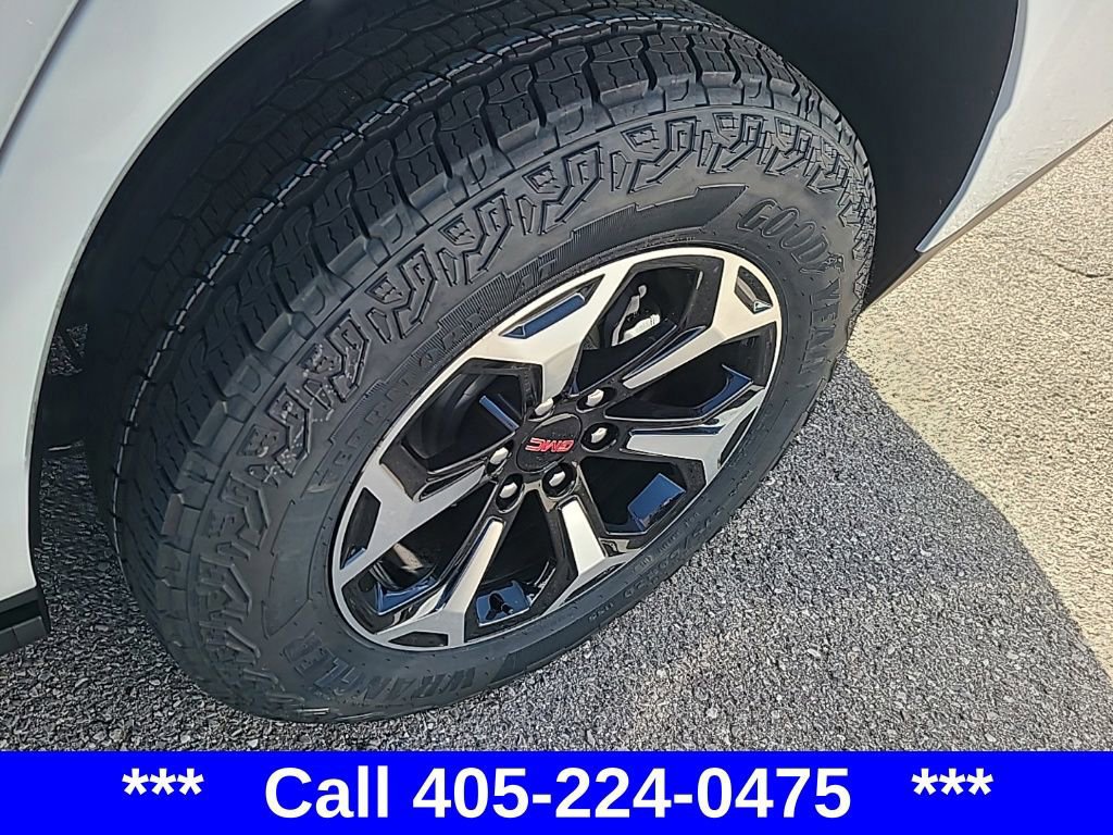 New 2026 GMC Yukon AT4 w/ AT4 Premium Plus Package image 5