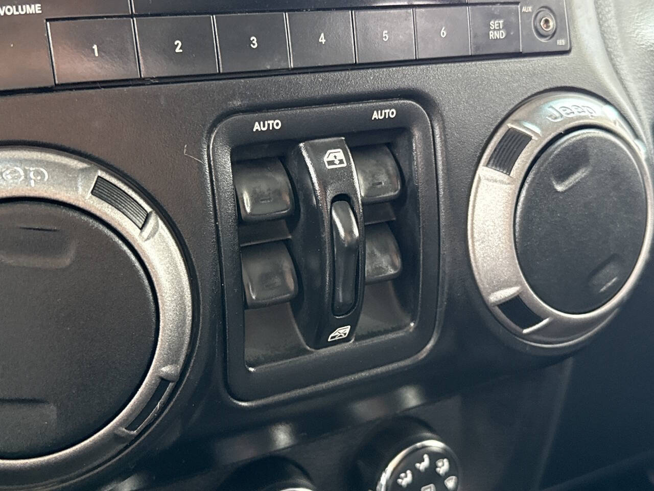Used 2011 Jeep Wrangler Unlimited Sport AWD/4WD image 35