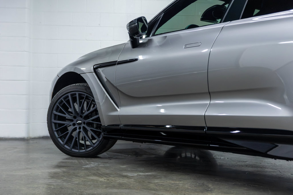 Used 2026 Aston Martin DBX 707 AWD/4WD image 17