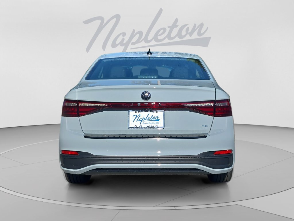 New 2027 Volkswagen Jetta SE FWD image 4