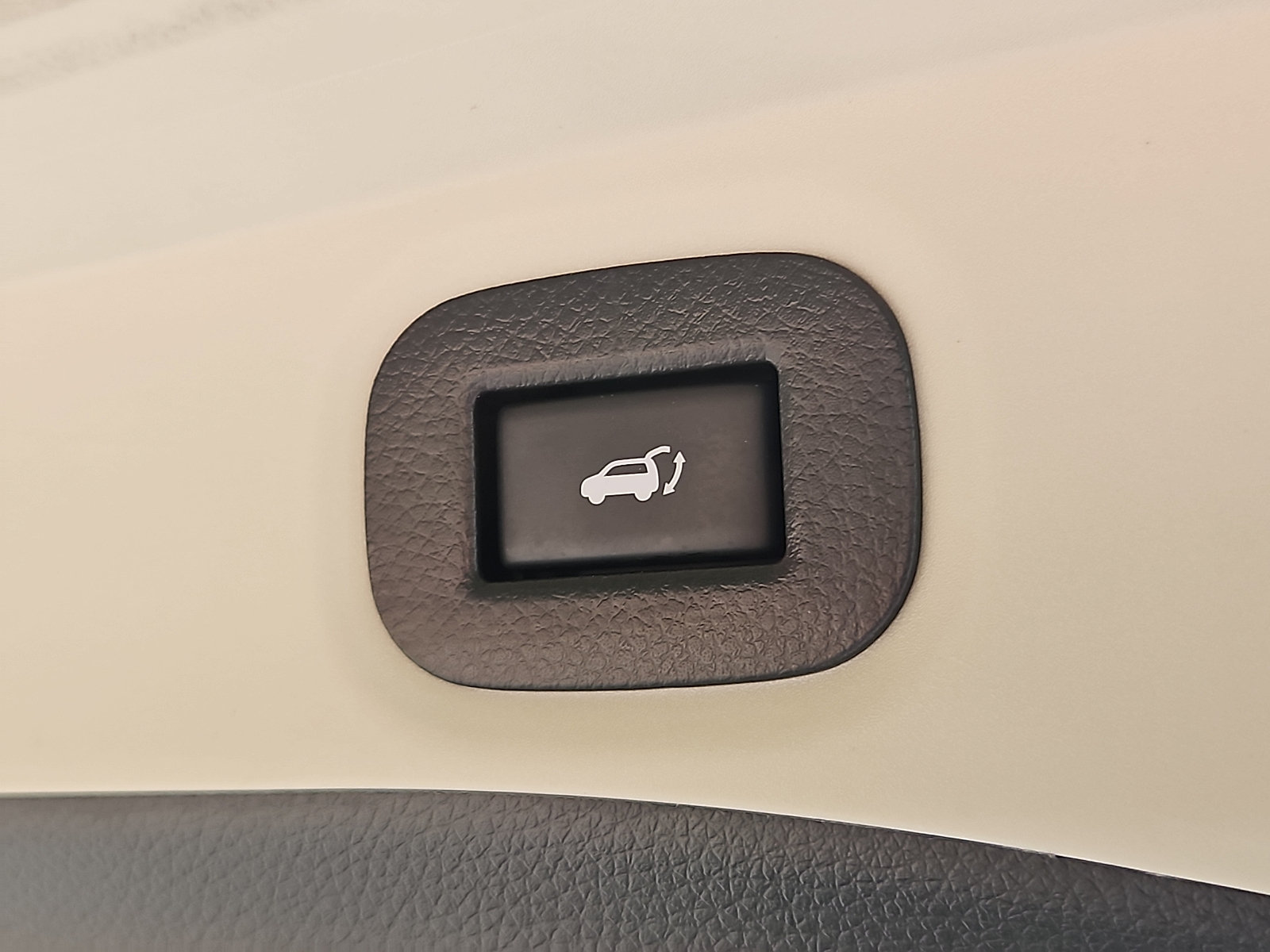 Certified 2019 Nissan Rogue SV w/ Premium Package AWD/4WD image 30