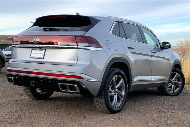 Used 2024 Volkswagen Atlas Cross Sport SEL R-Line image 13