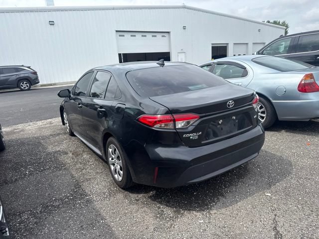 Used 2021 Toyota Corolla LE FWD image 6