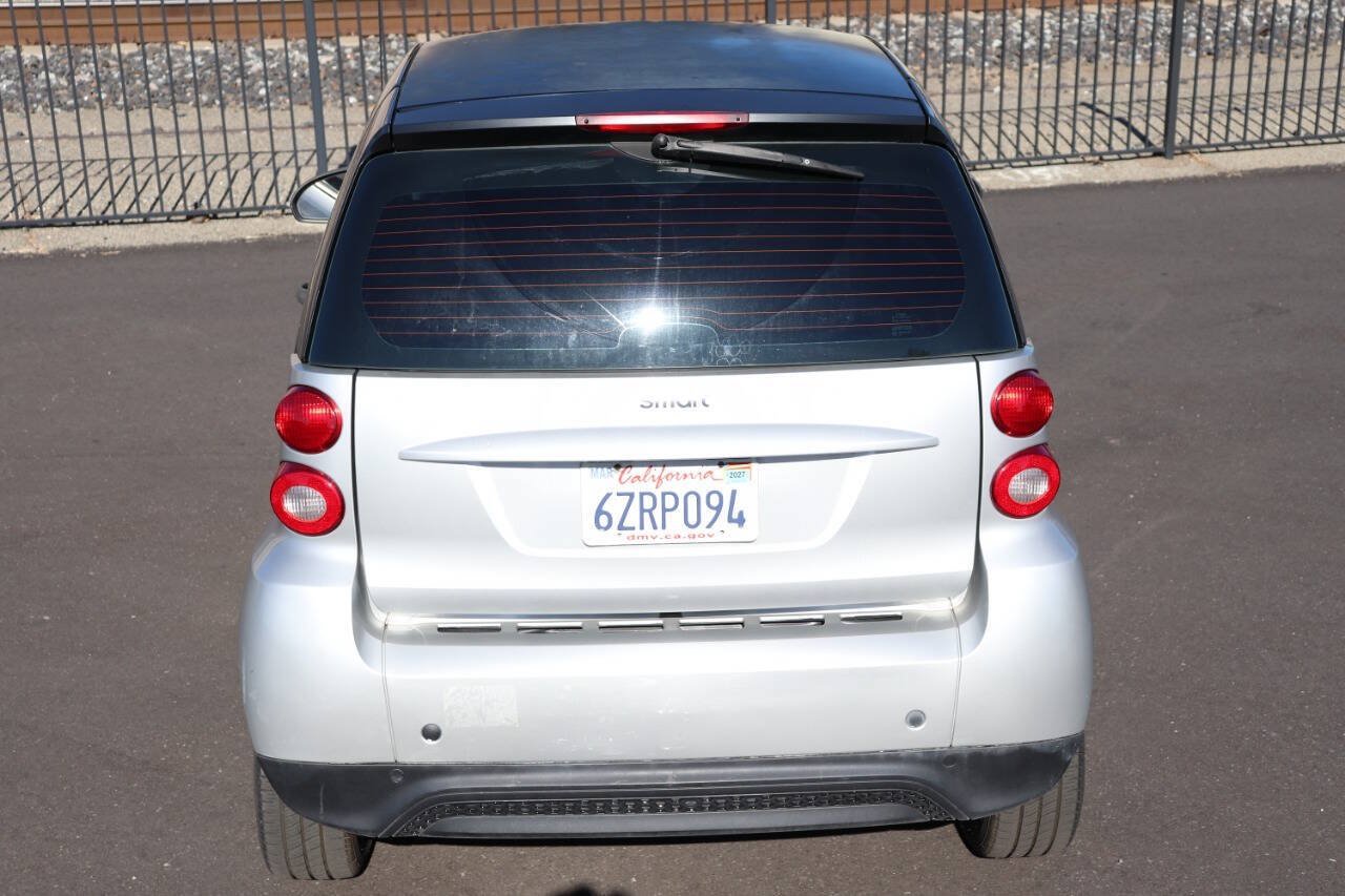 Used 2013 smart fortwo pure RWD image 7