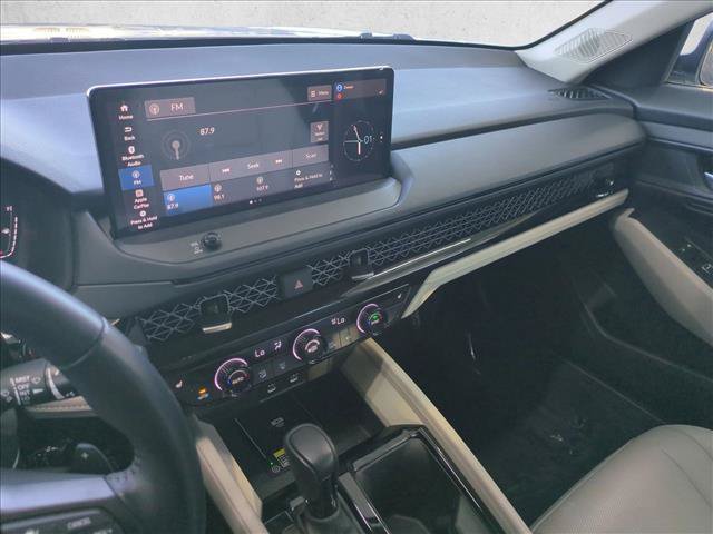Used 2025 Honda Accord EX-L image 14