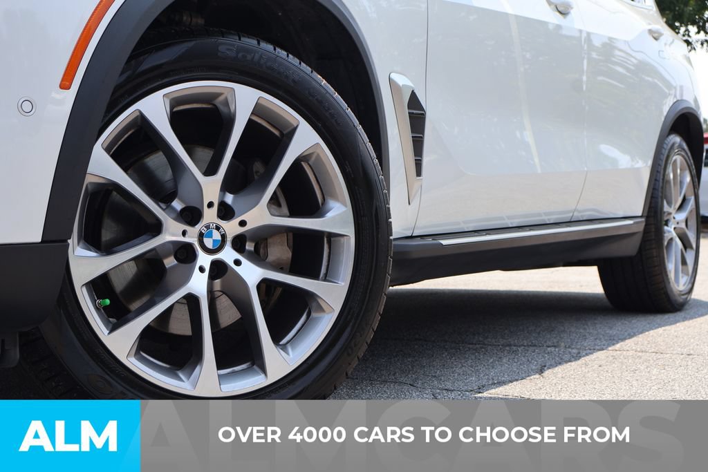 Used 2024 BMW X5 sDrive40i w/ Premium Package RWD image 2