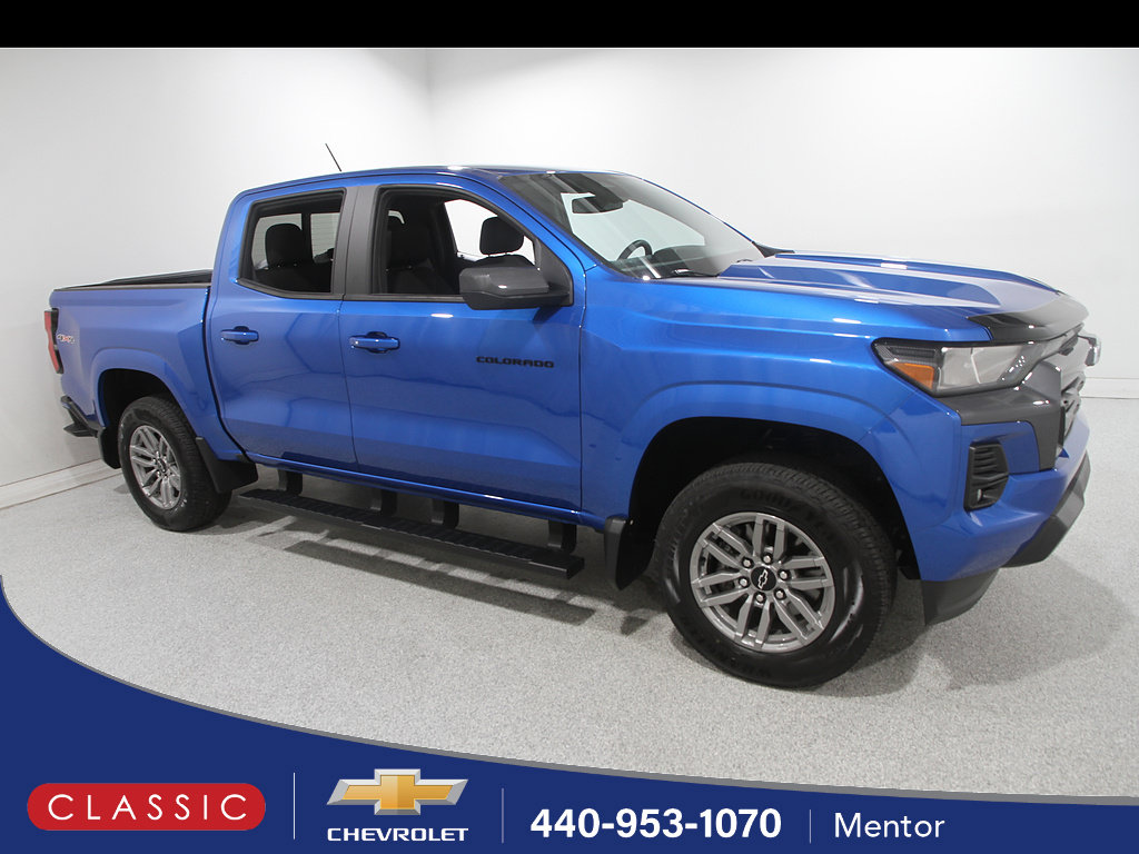 Certified 2024 Chevrolet Colorado LT w/ LT Convenience Package II AWD/4WD image 1