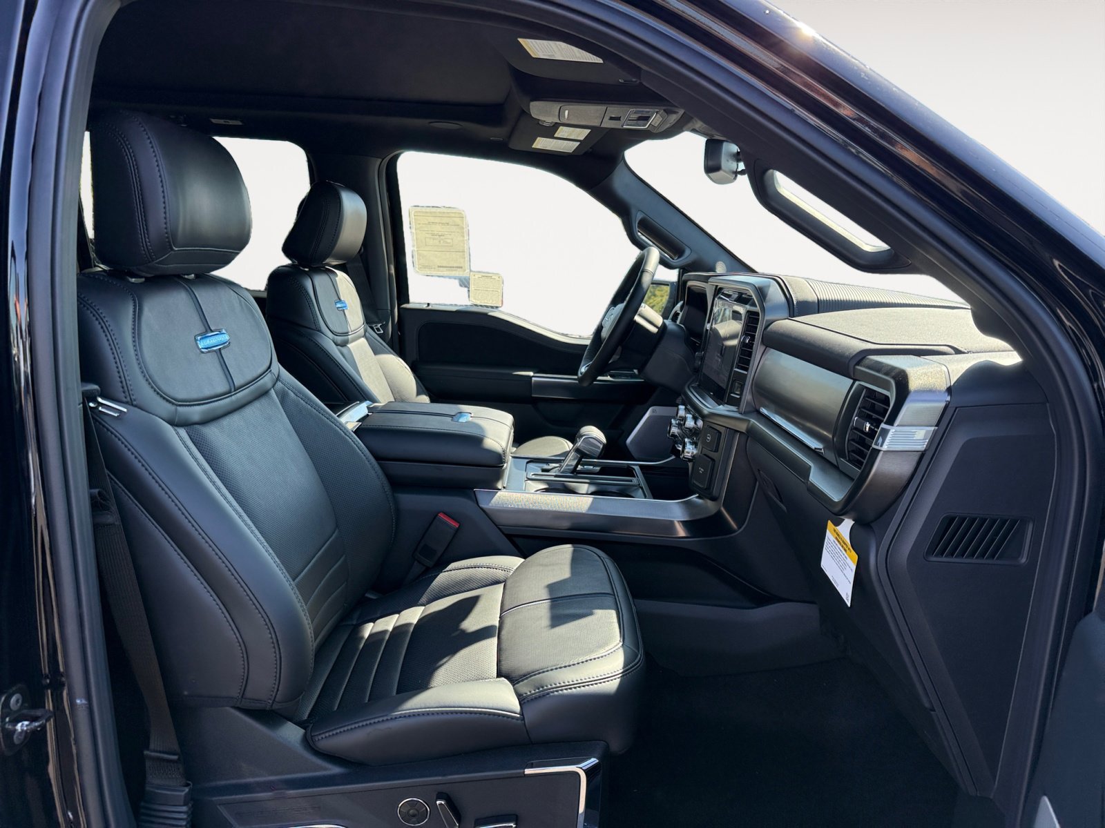 New 2025 Ford F150 Platinum w/ Equipment Group 702A High image 19