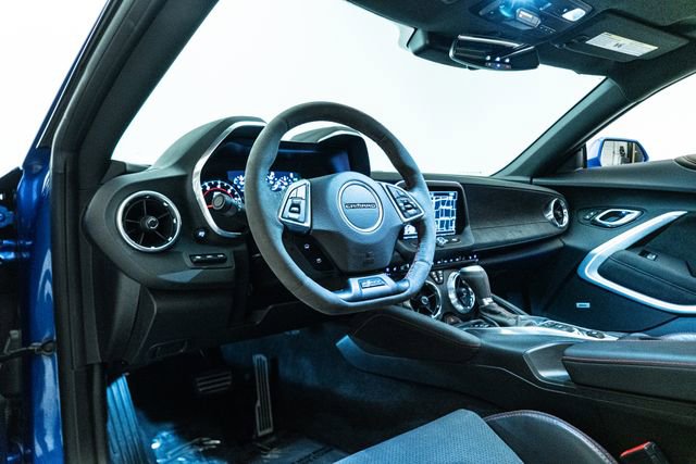 Used 2017 Chevrolet Camaro ZL1 RWD image 22