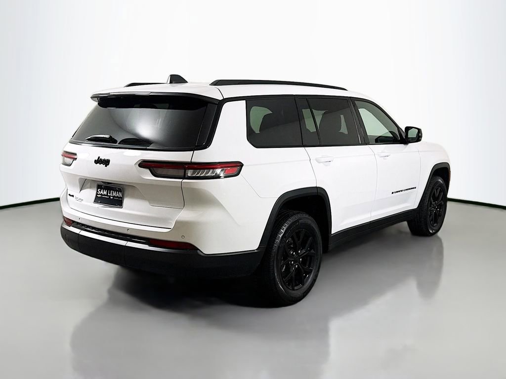 Used 2025 Jeep Grand Cherokee L Altitude image 7