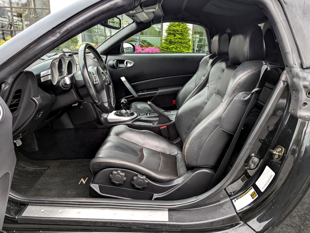 Used 2006 Nissan 350Z Touring image 12