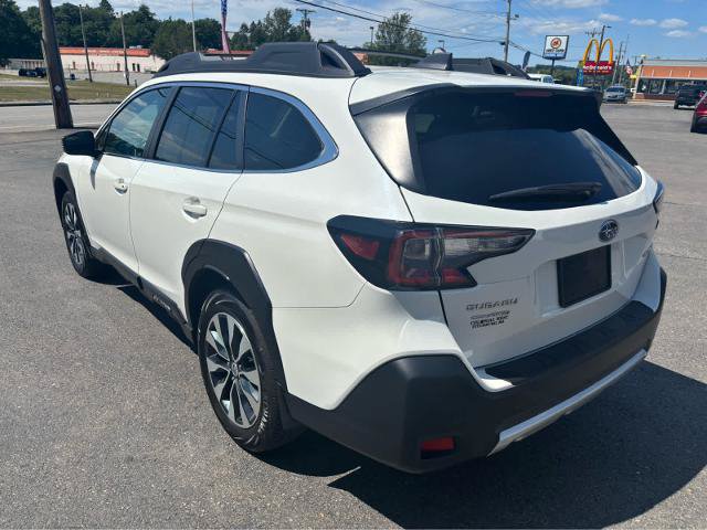 Used 2025 Subaru Outback Limited AWD/4WD image 6