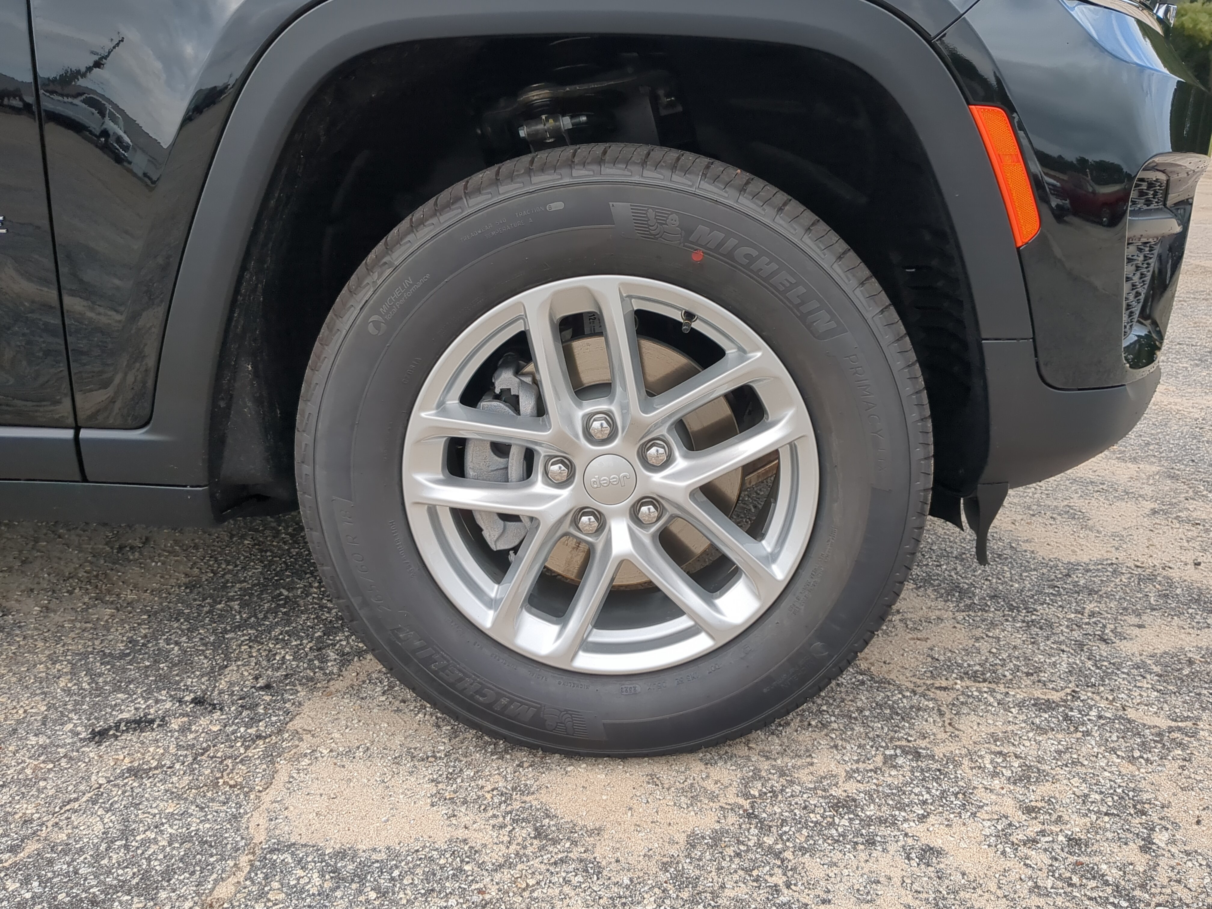 New 2026 Jeep Grand Cherokee Laredo X RWD image 9