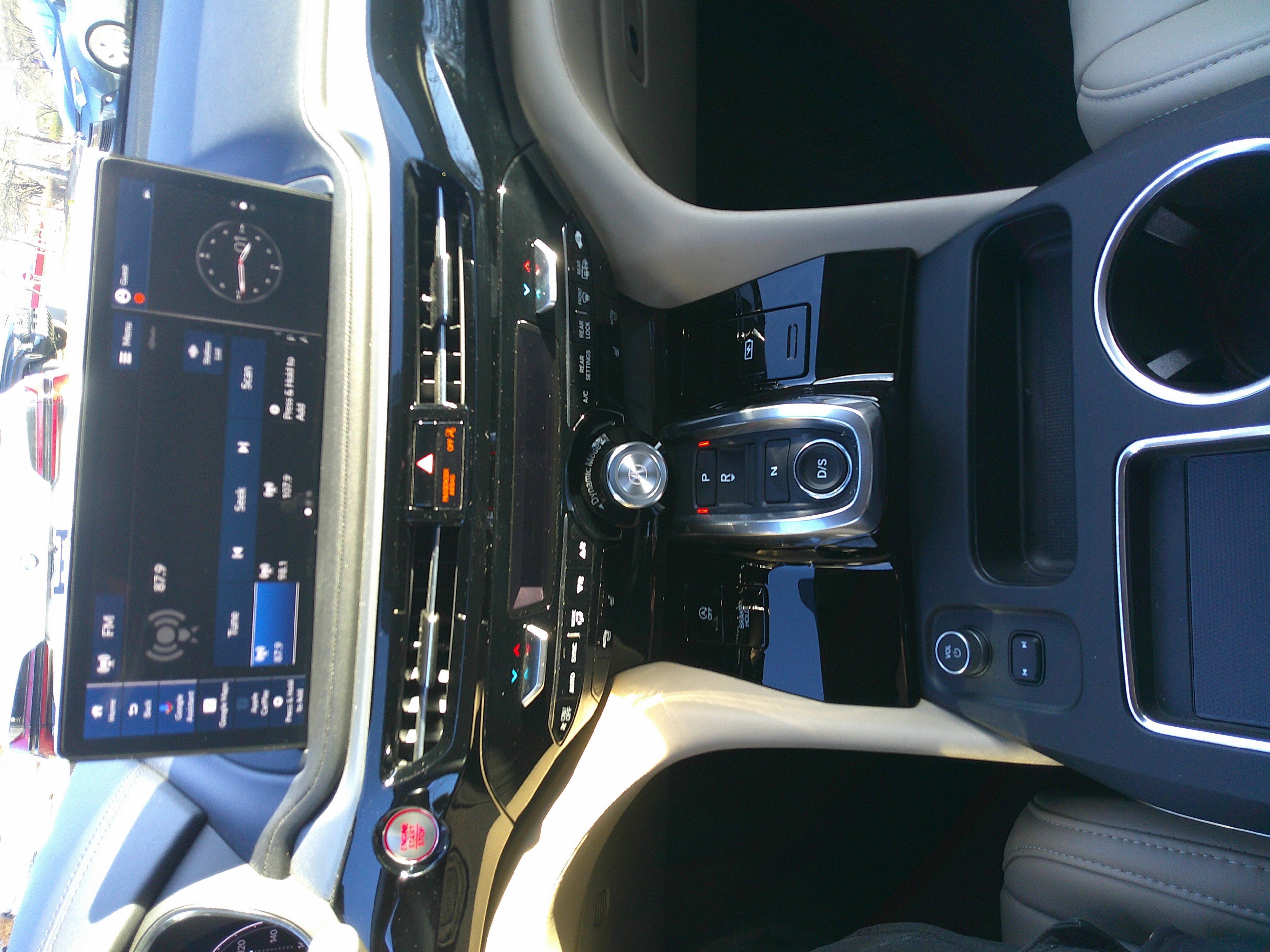 Used 2025 Acura MDX SH-AWD w/ Technology Package image 27