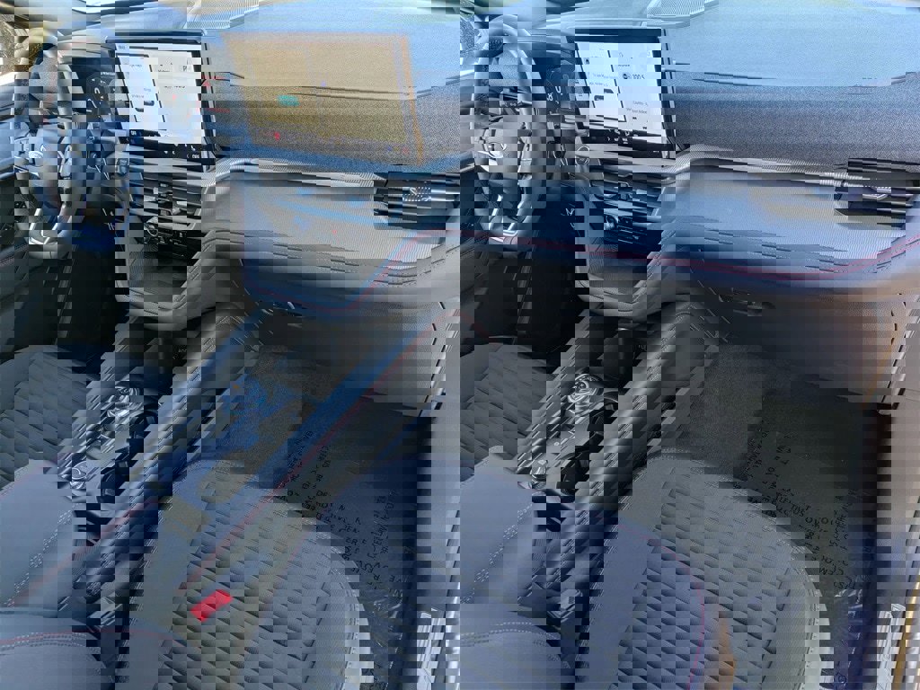 New 2026 Ford Explorer ST-Line w/ ST-Line Street Pack image 22