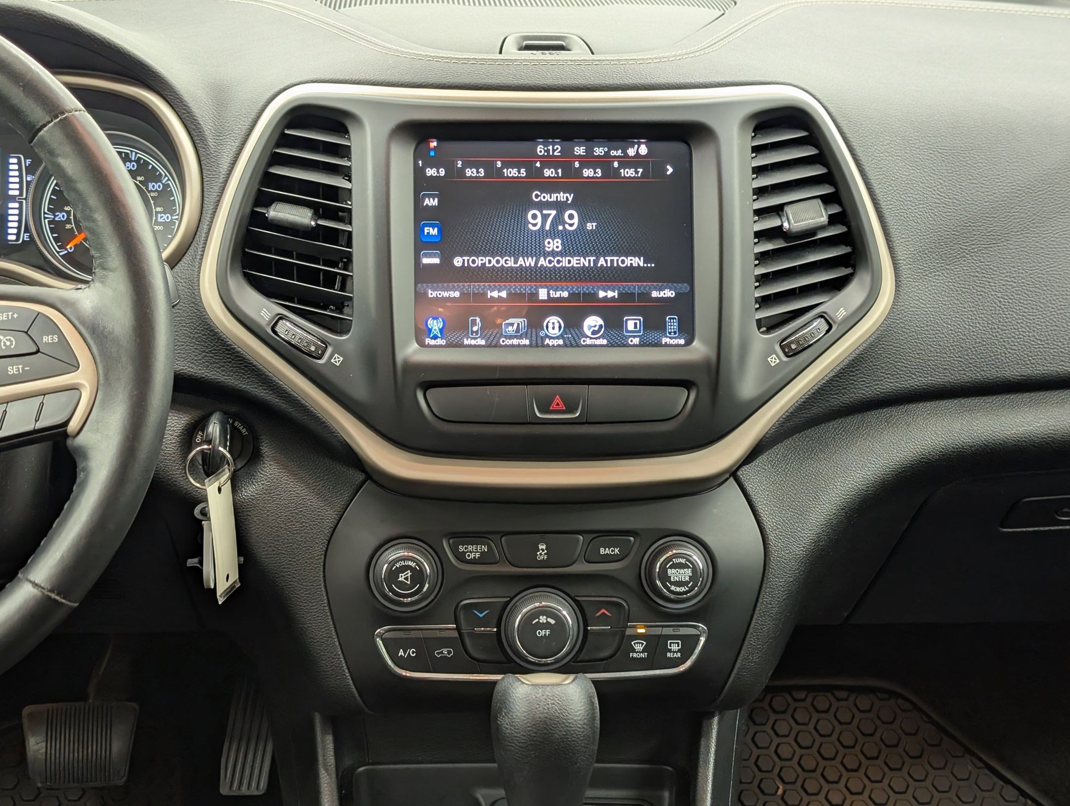 Used 2015 Jeep Cherokee Latitude w/ Cold Weather Group image 25