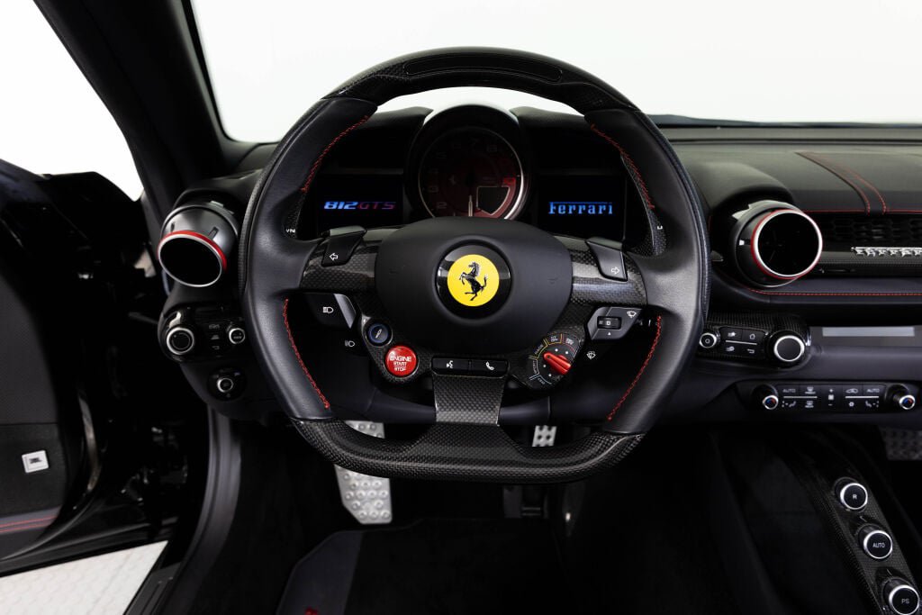 Used 2021 Ferrari 812 GTS RWD image 5