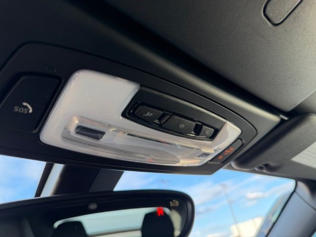 Used 2018 BMW 230i Convertible RWD image 27