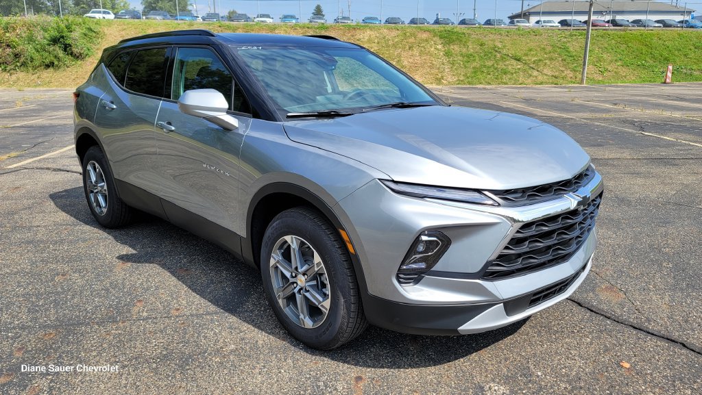 New 2026 Chevrolet Blazer LT w/ Convenience Package FWD image 16