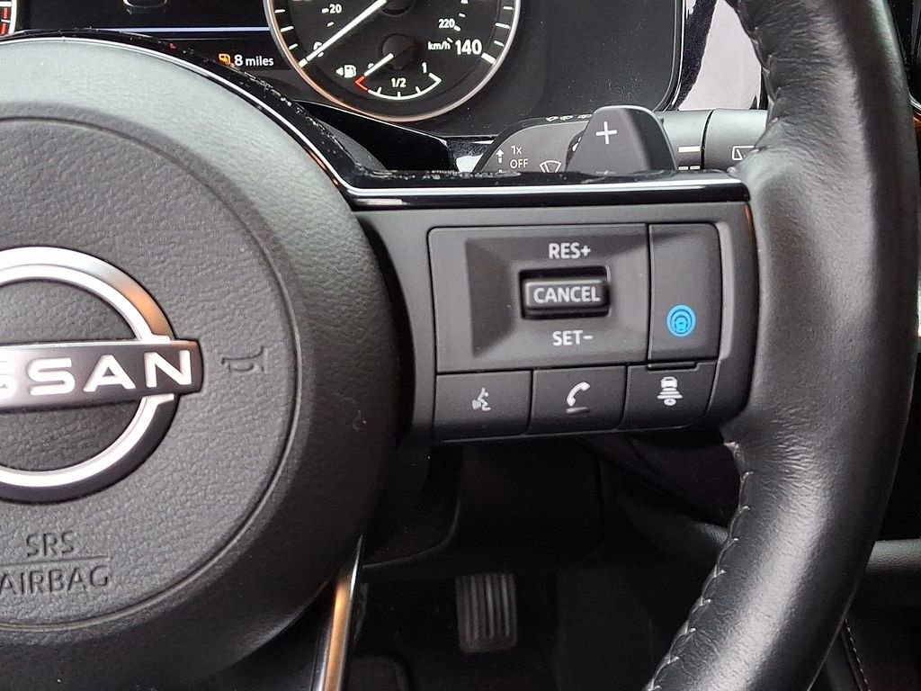 Used 2023 Nissan Pathfinder SL w/ Black Appearance Package image 24