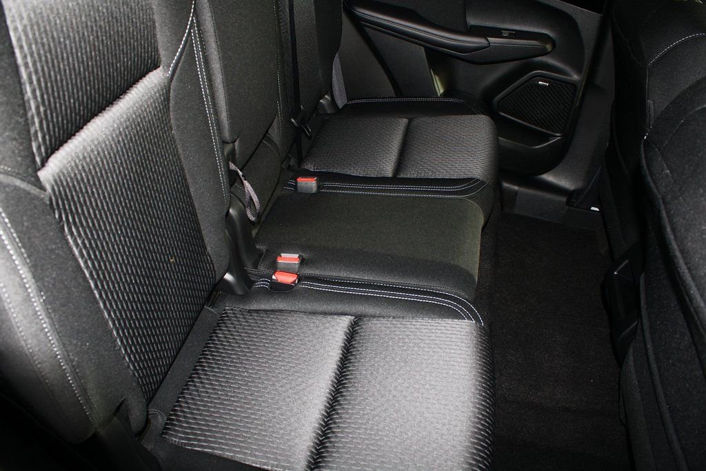 New 2026 Mitsubishi Outlander ES image 7