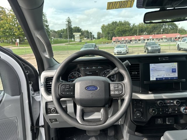 New 2027 Ford F350 XLT w/ FX4 Off-Road Package AWD/4WD image 14