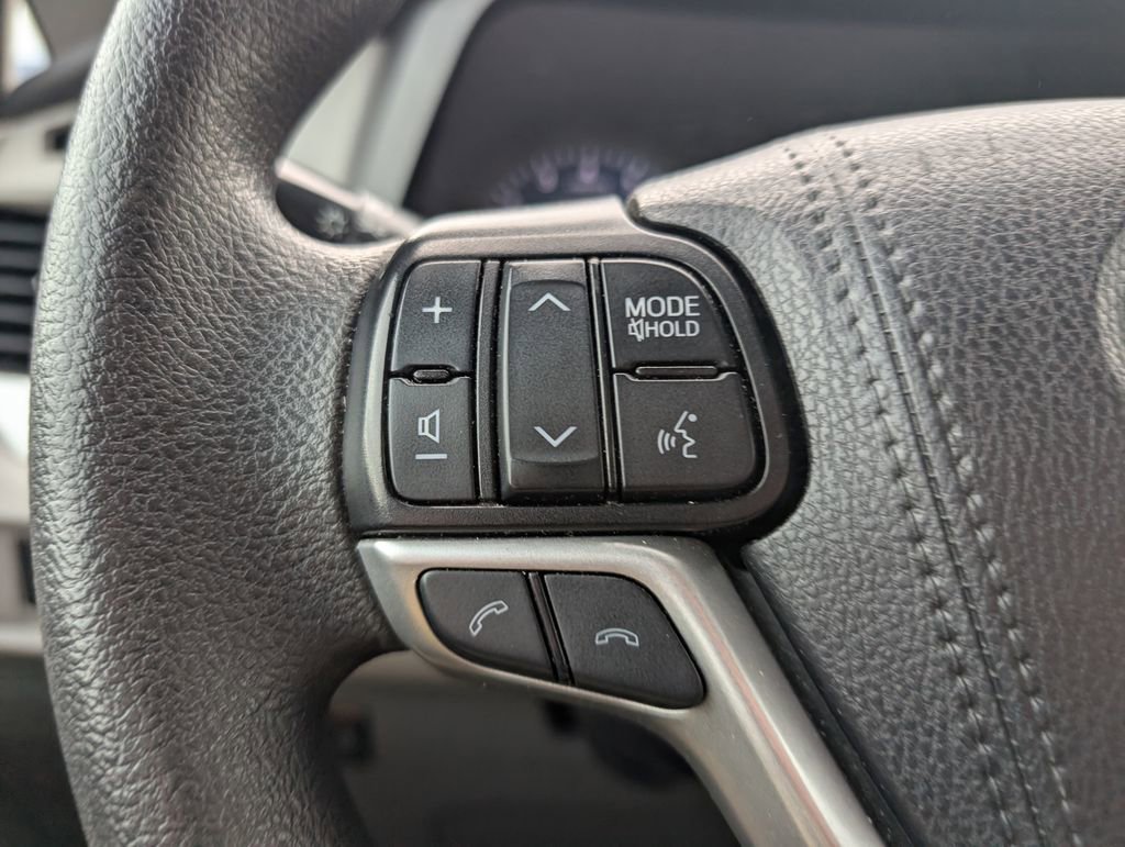 Used 2020 Toyota Sienna LE image 14