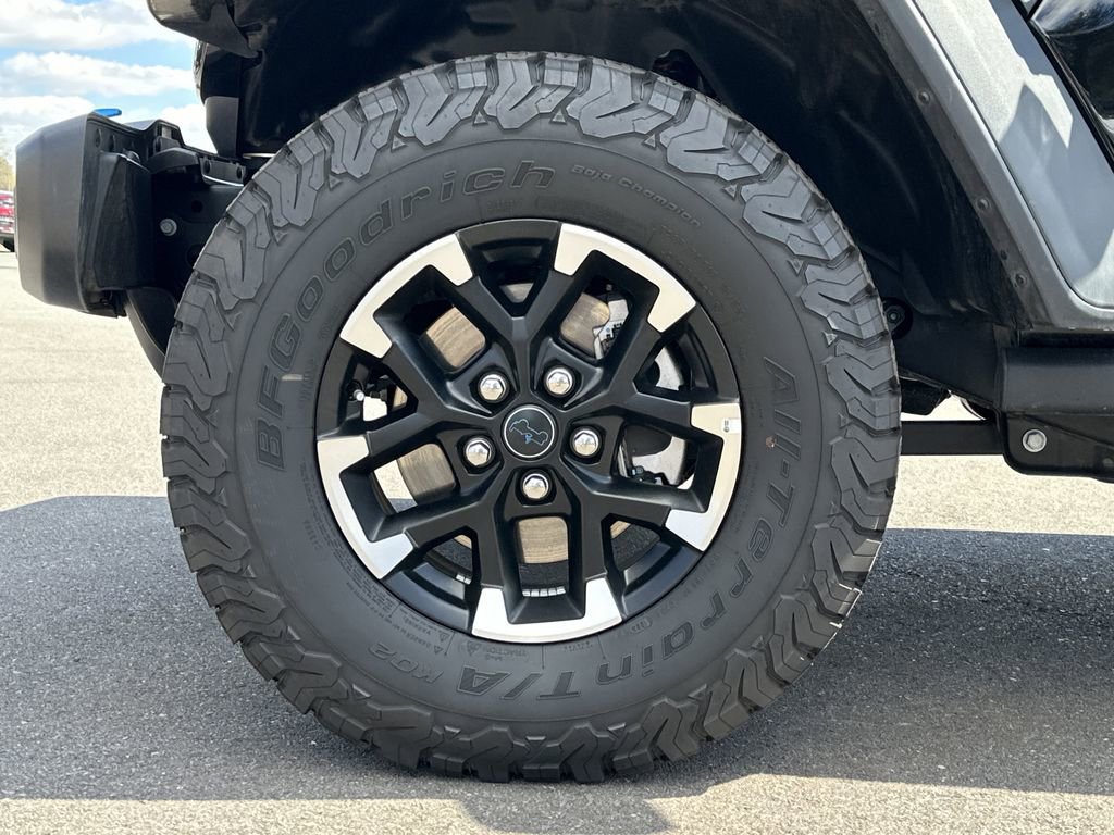 Used 2025 Jeep Wrangler Unlimited Rubicon 4xe image 16