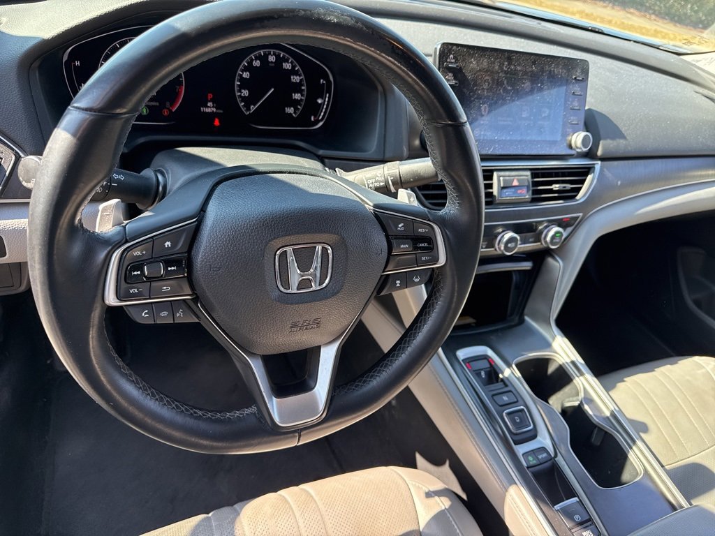 Used 2018 Honda Accord Touring image 9