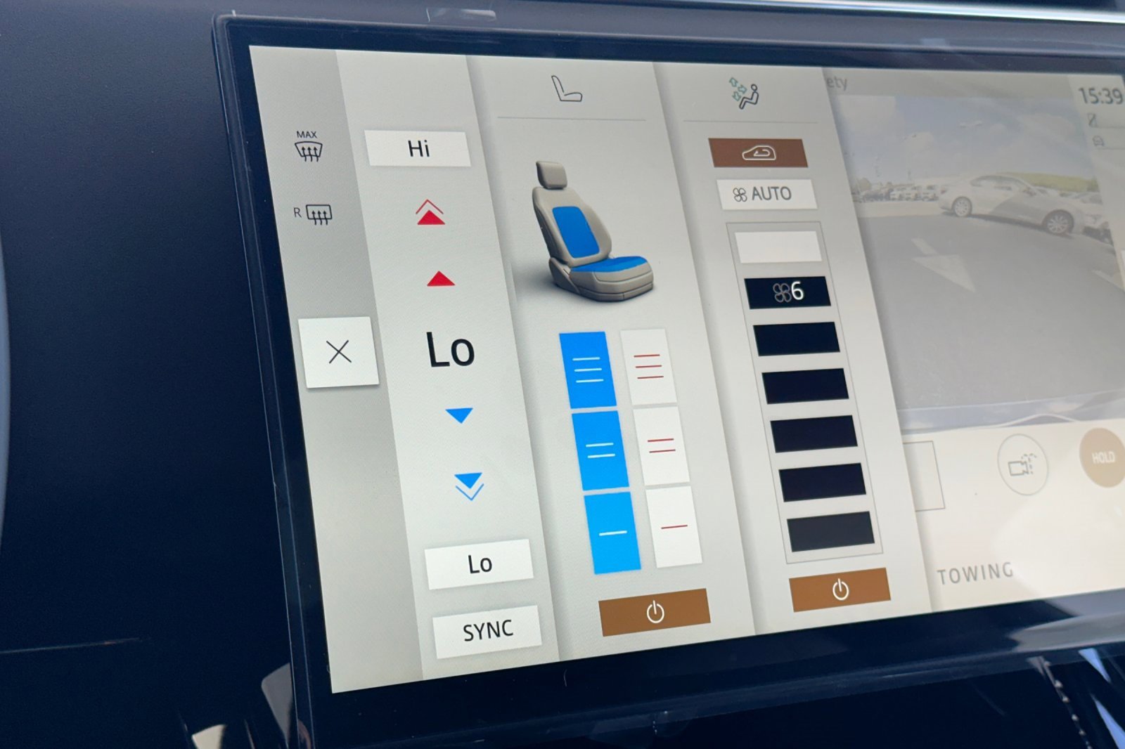 New 2025 Land Rover Range Rover Sport SE image 18