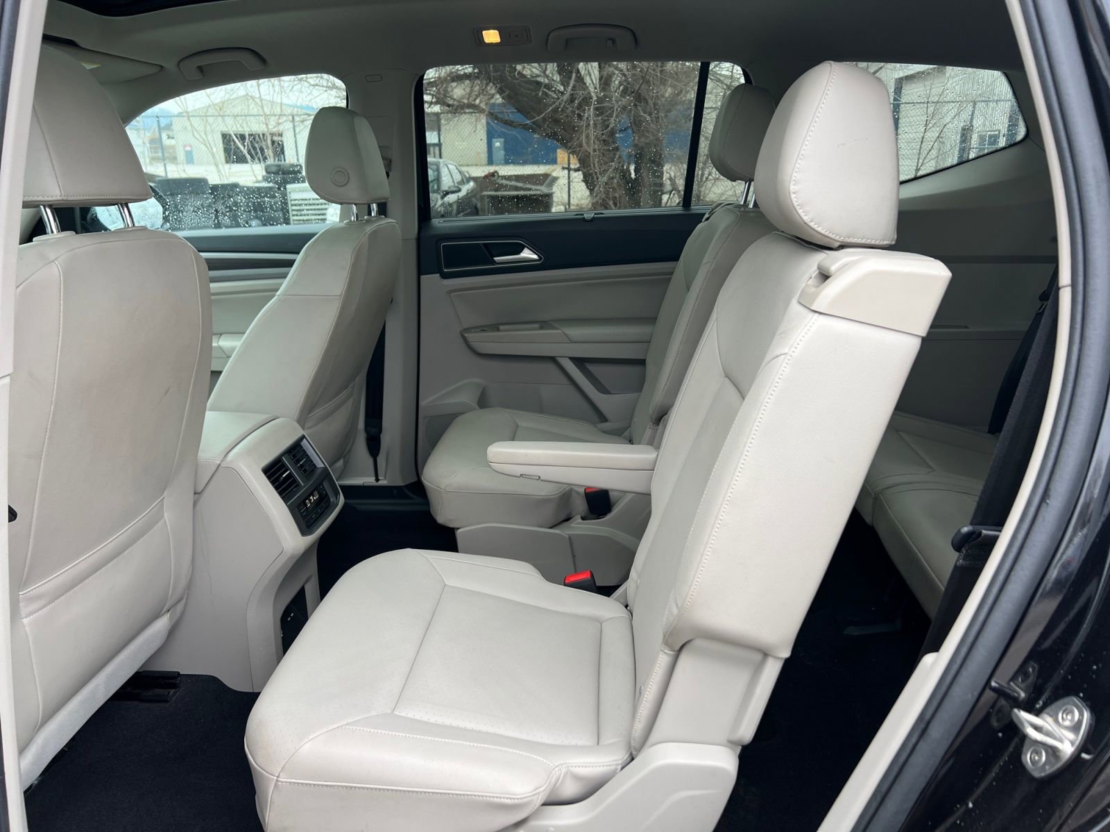 Used 2019 Volkswagen Atlas SEL R-Line image 29
