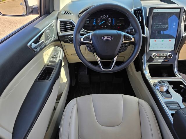 Used 2022 Ford Edge Titanium AWD/4WD image 8