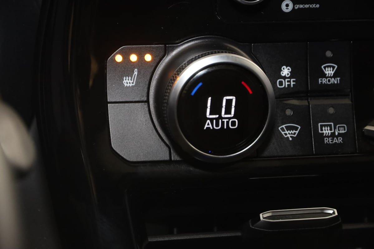 Used 2022 Toyota Highlander XLE FWD image 8