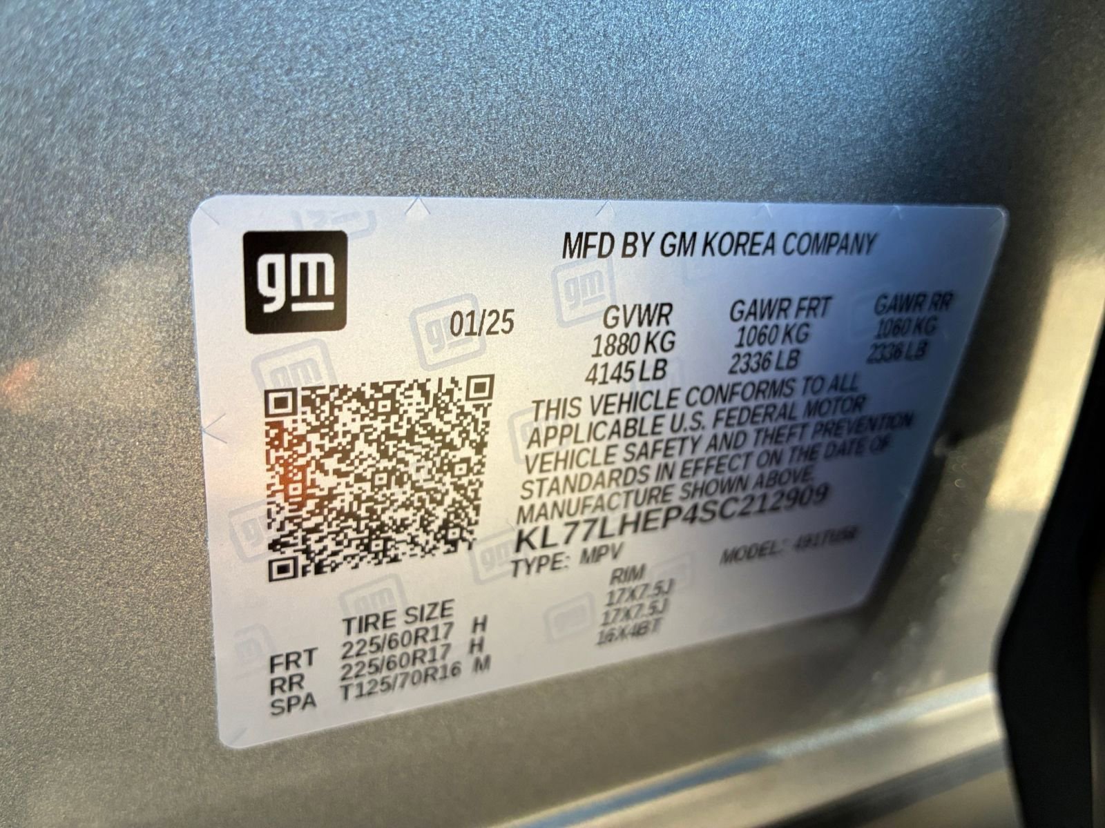 Used 2025 Chevrolet Trax LT image 28