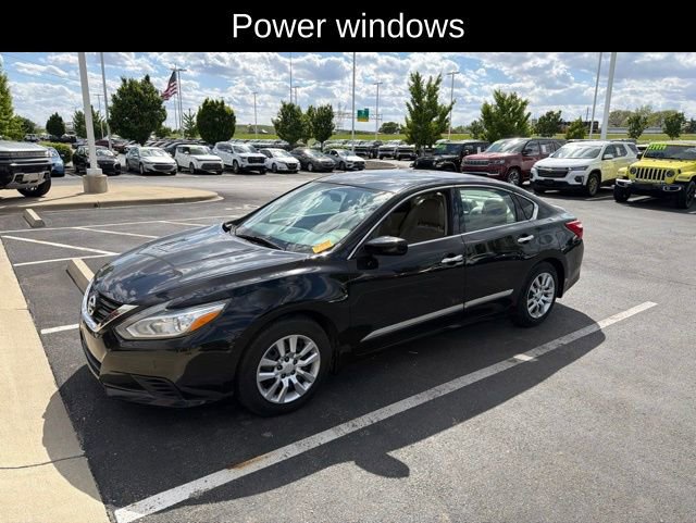 Used 2017 Nissan Altima 2.5 S w/ Power Driver Seat Package FWD image 11