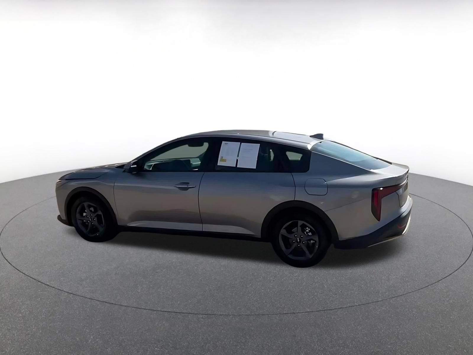 Used 2026 Kia K4 FWD image 8