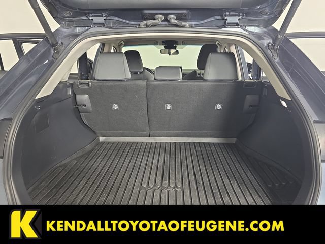 Used 2024 Toyota Venza LE AWD/4WD image 26